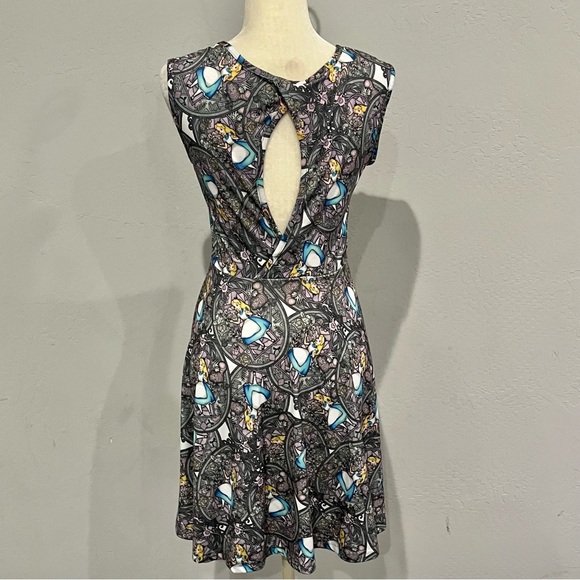Disney Alice In Wonderland Stained Glass Dress - Size Small - Picture 8 of 15